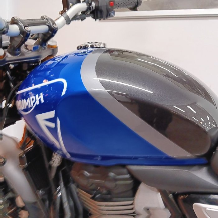 2025 Triumph SPEED 400 Caspian Blue / Storm Grey