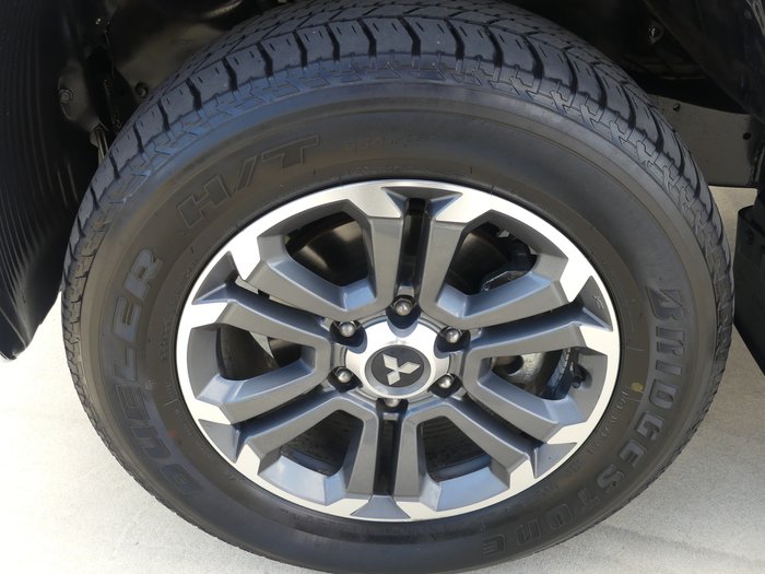 2022 Mitsubishi Triton GLS