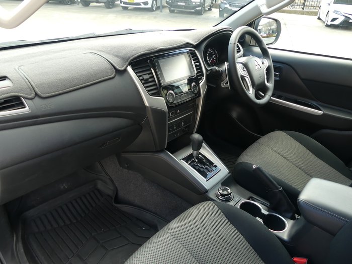 2022 Mitsubishi Triton GLS