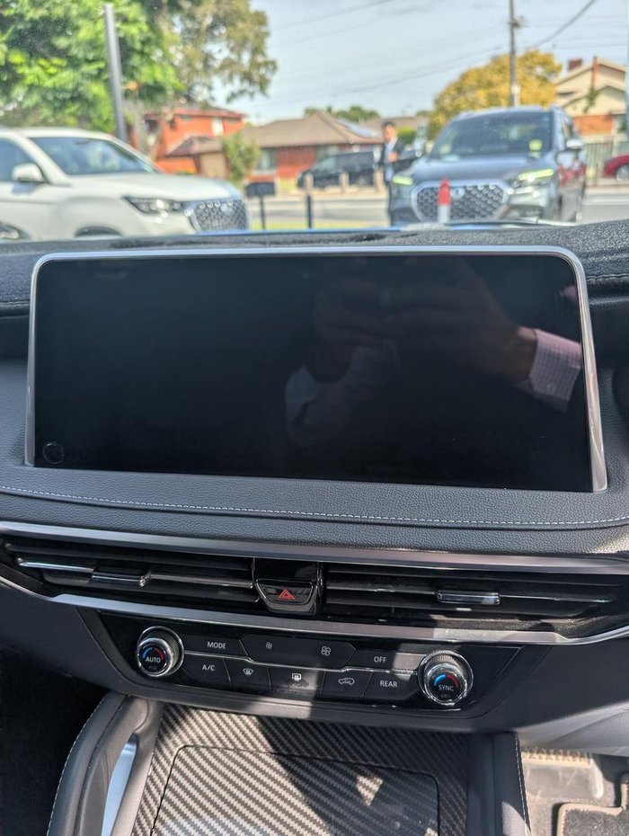 2022 LDV D90 Executive