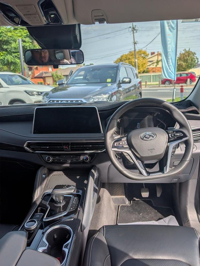 2022 LDV D90 Executive