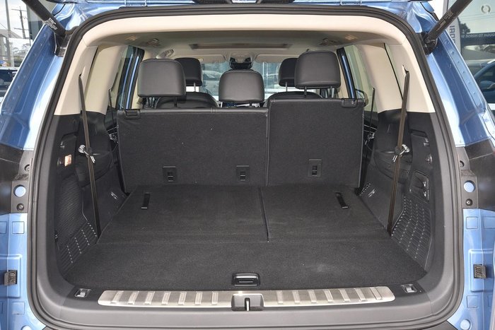 2022 LDV D90 Executive