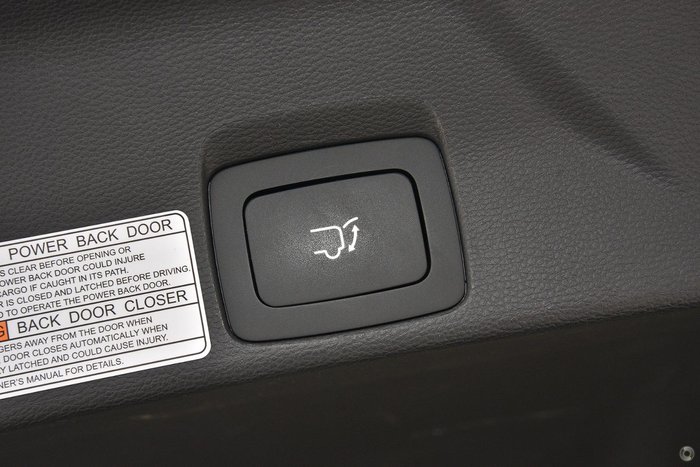 2022 LDV D90 Executive