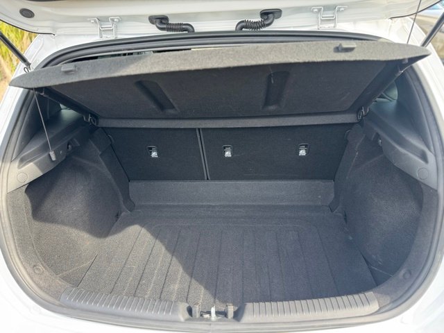 2021 HYUNDAI i30