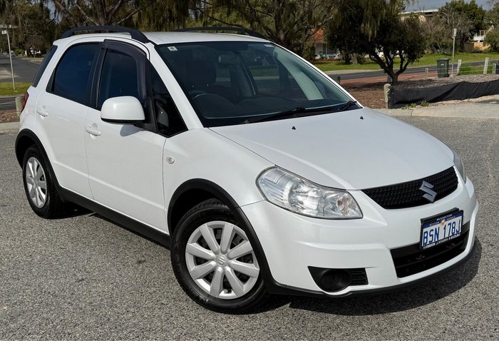 2012 Suzuki SX4 Crossover GYA MY13 White Pearl