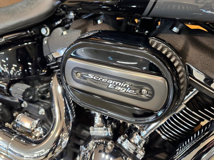 2022 Harley-davidson FLSB SPORT GLIDE (107) BLACK