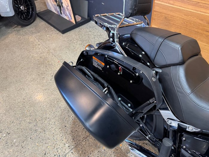 2022 Harley-davidson FLSB SPORT GLIDE (107) BLACK