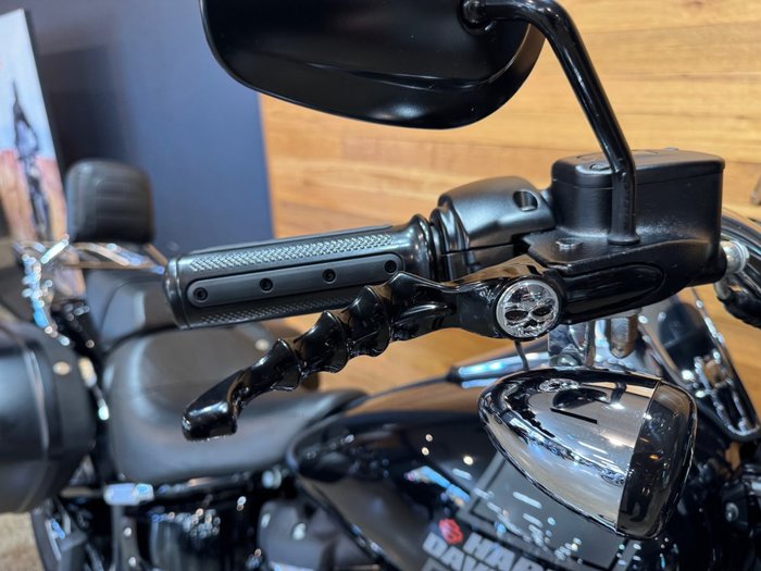 2022 Harley-davidson FLSB SPORT GLIDE (107) BLACK