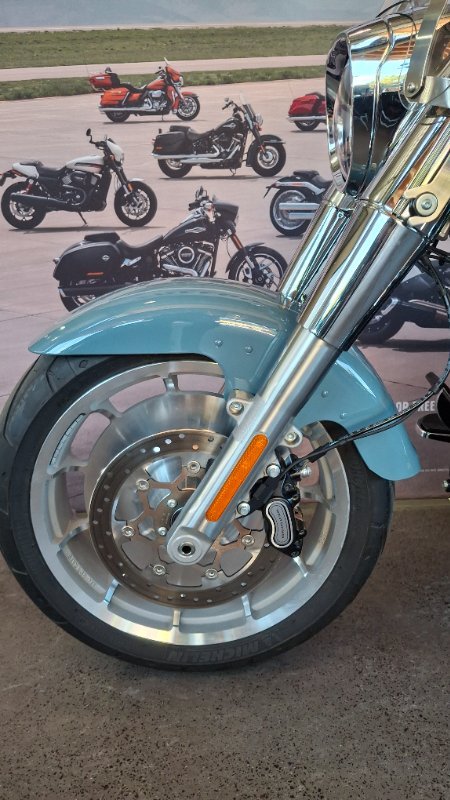 2024 Harley-davidson FLFBS FAT BOY S (114) SHARKSKIN BLUE