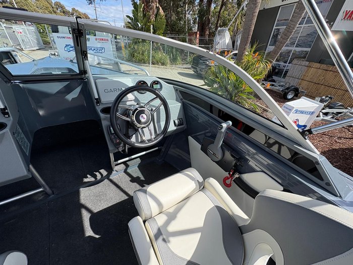 2025 QUINTREX 500 Fishabout Pro