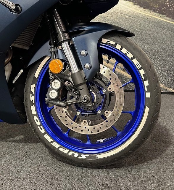 2023 Yamaha YZF-R7LA Blue