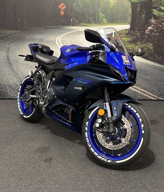 2023 Yamaha YZF-R7LA Blue
