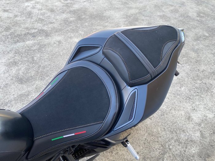 2012 DUCATI STREETFIGHTER S BLACK