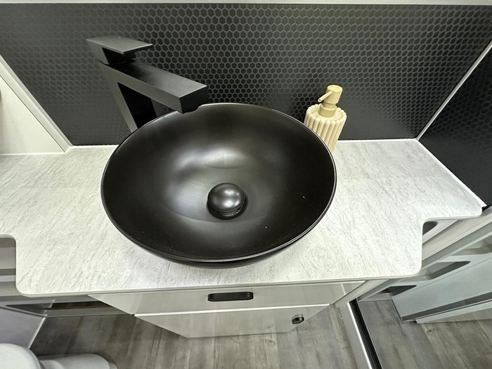 2025 JB Caravans Gator X 16'11 Fd