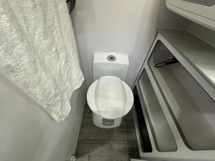 2025 JB Caravans Gator X 16'11 Fd