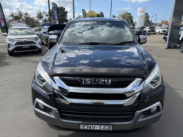 2021 Isuzu MU-X LS-T