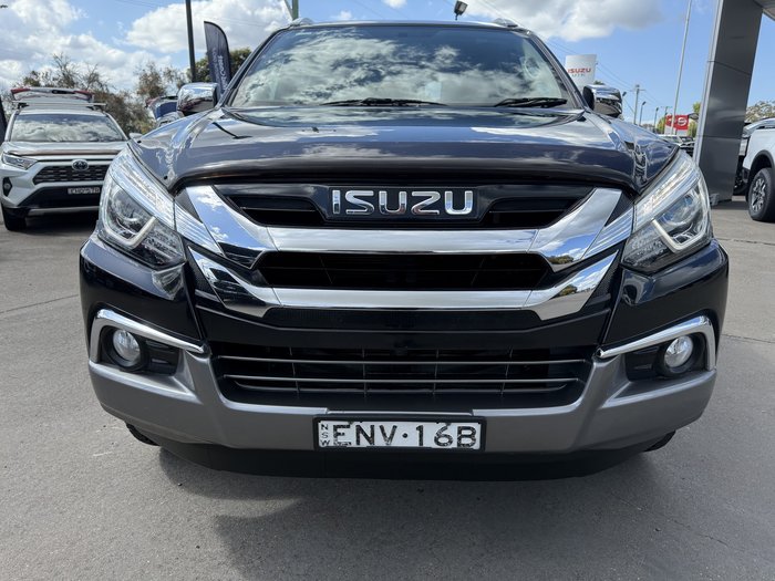 2021 Isuzu MU-X LS-T