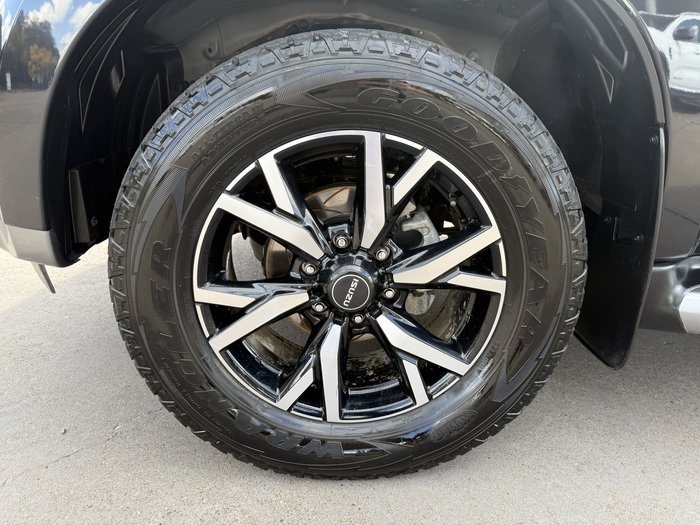 2021 Isuzu MU-X LS-T