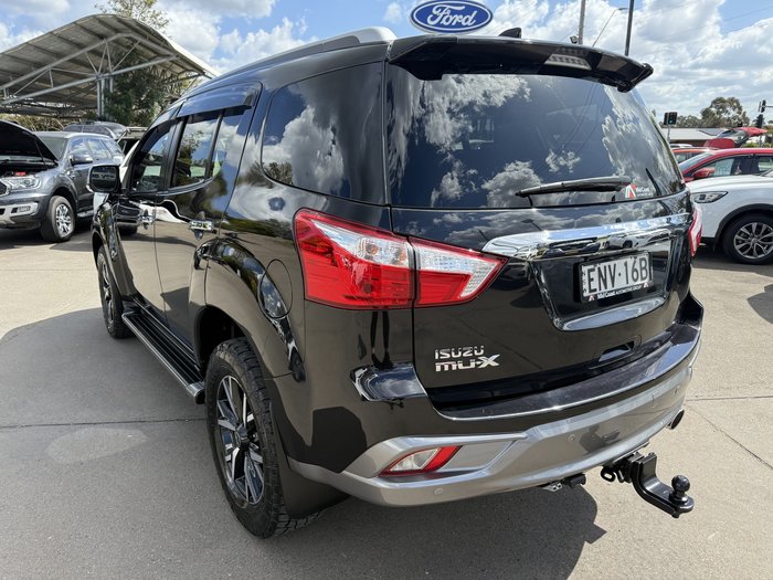 2021 Isuzu MU-X LS-T