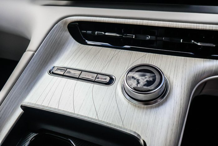 2025 Geely Starray EM-i Inspire