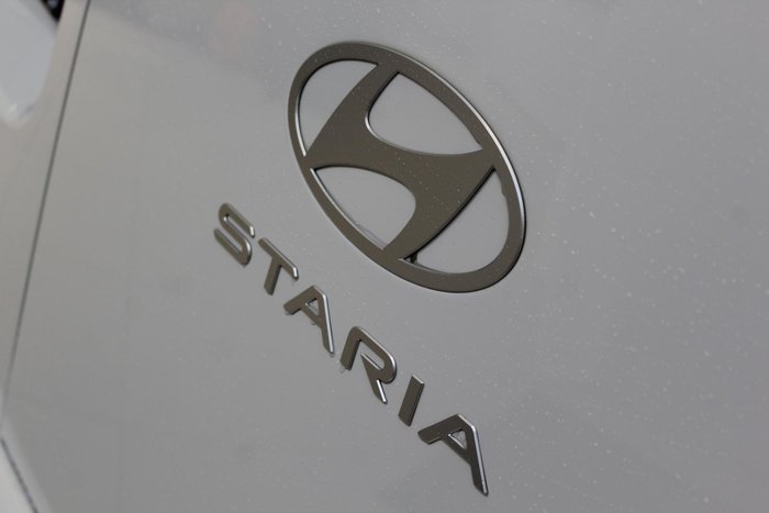 2025 Hyundai STARIA LOAD