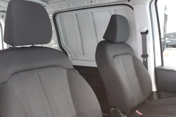 2025 Hyundai STARIA LOAD