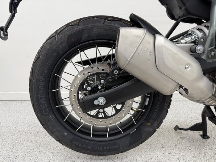 2025 Royal Enfield HIMALAYAN 450 White
