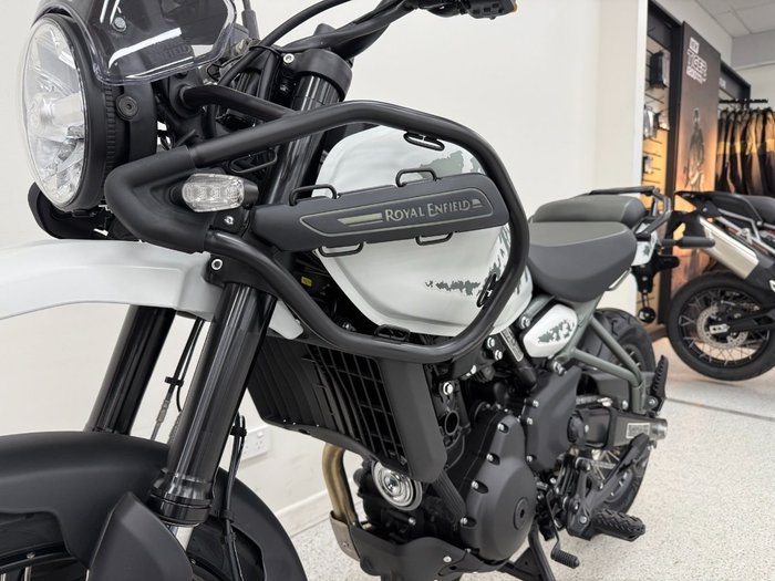 2025 Royal Enfield HIMALAYAN 450 White