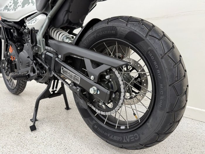 2025 Royal Enfield HIMALAYAN 450 White
