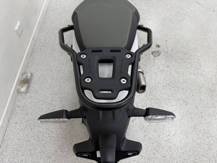 2025 Royal Enfield HIMALAYAN 450 White