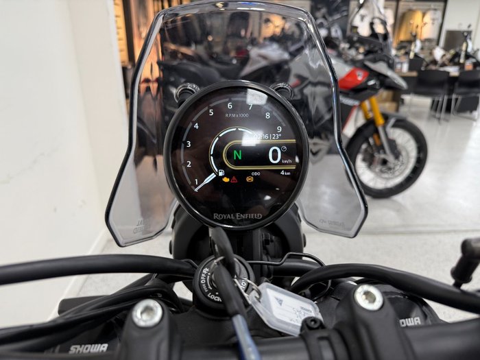2025 Royal Enfield HIMALAYAN 450 White