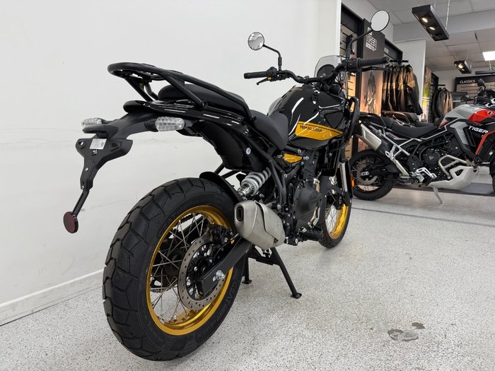 2025 Royal Enfield 2025 Royal Enfield 450CC HIMALAYAN 450 Road Black