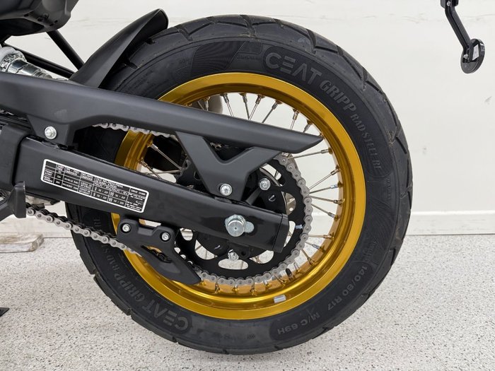 2025 Royal Enfield 2025 Royal Enfield 450CC HIMALAYAN 450 Road Black