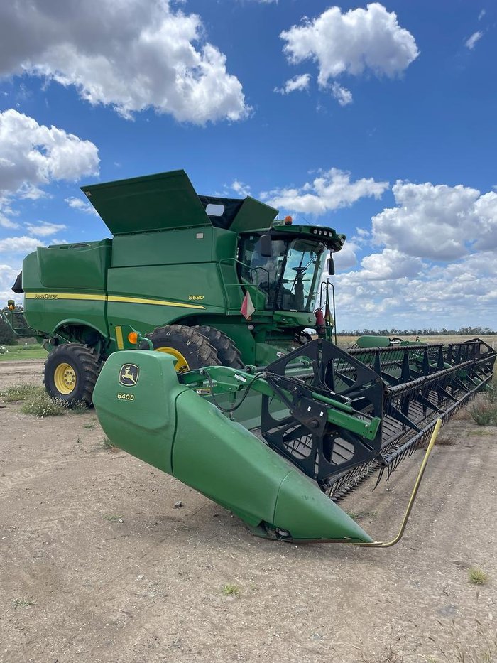 2013 John Deere S680 With 640D