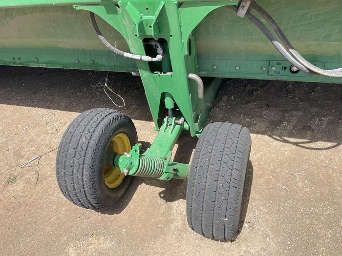 2013 John Deere S680 + 640D