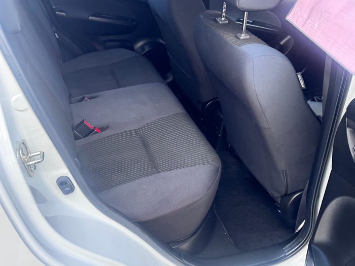 2015 Suzuki Swift GL FZ MY15 Snow White