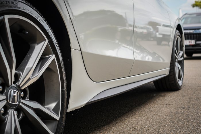 2024 Honda Civic e:HEV L