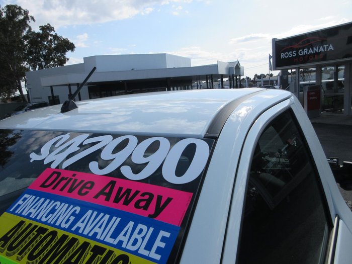 2025 Mitsubishi Triton GLX