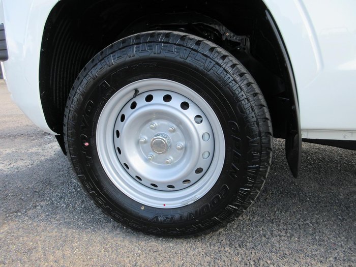 2025 Mitsubishi Triton GLX