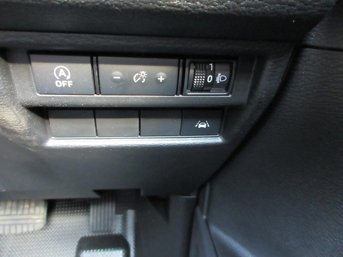 2025 Mitsubishi Triton GLX