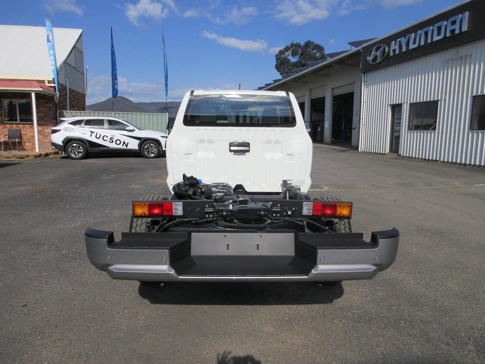 2025 Mitsubishi Triton GLX