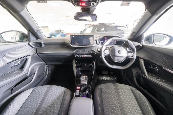 2025 Peugeot 2008 Allure Hybrid