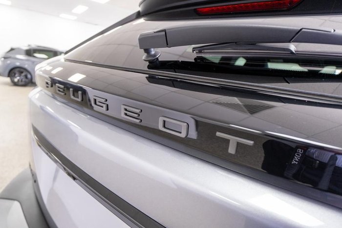 2025 Peugeot 2008 Allure Hybrid