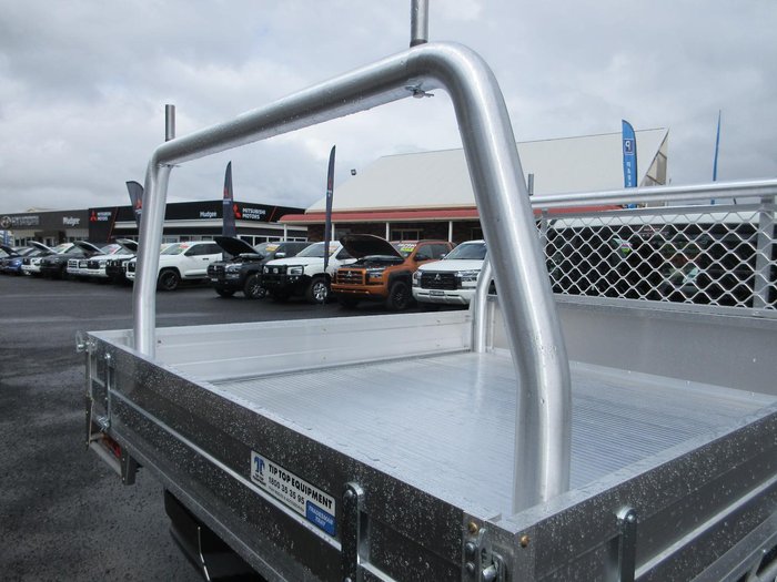 2025 Mitsubishi Triton GLX