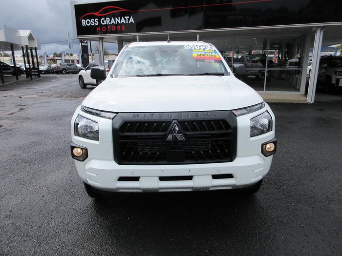 2025 Mitsubishi Triton GLX