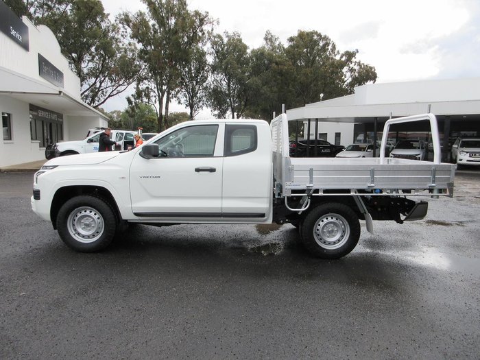 2025 Mitsubishi Triton GLX