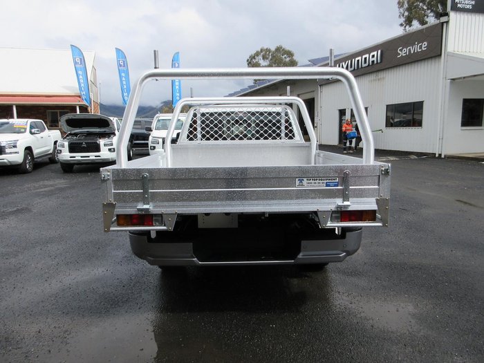 2025 Mitsubishi Triton GLX