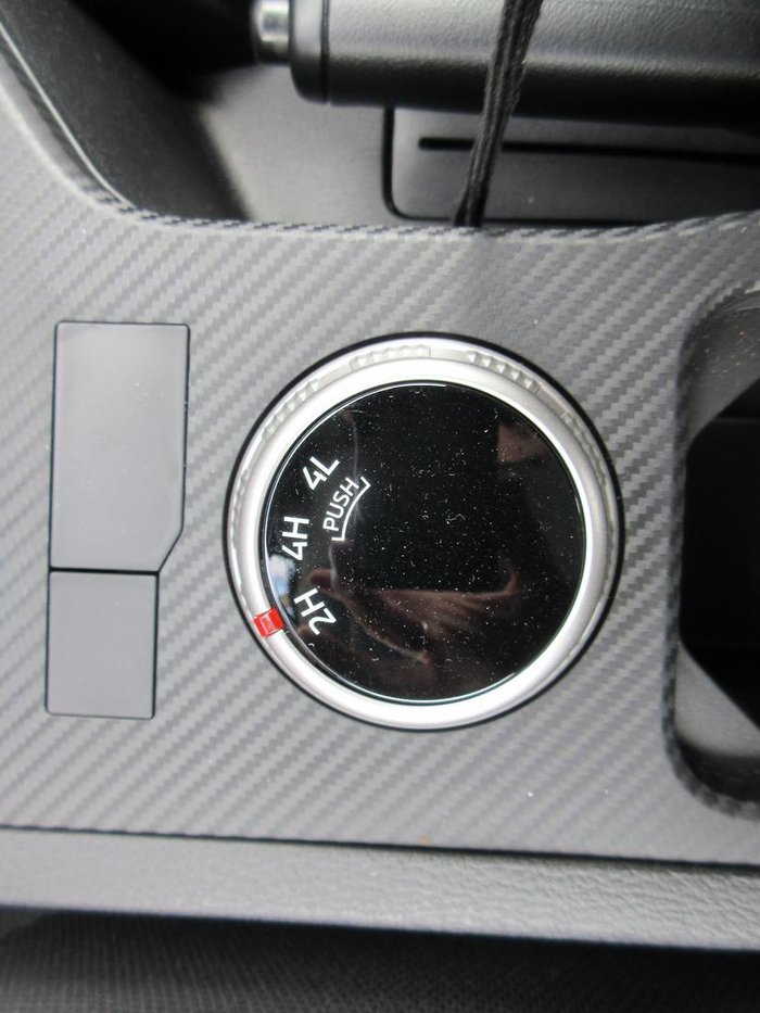 2025 Mitsubishi Triton GLX