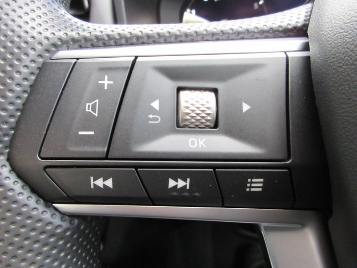 2025 Mitsubishi Outlander ES