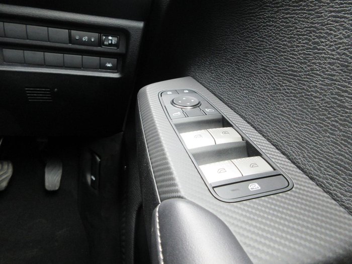 2025 Mitsubishi Outlander ES